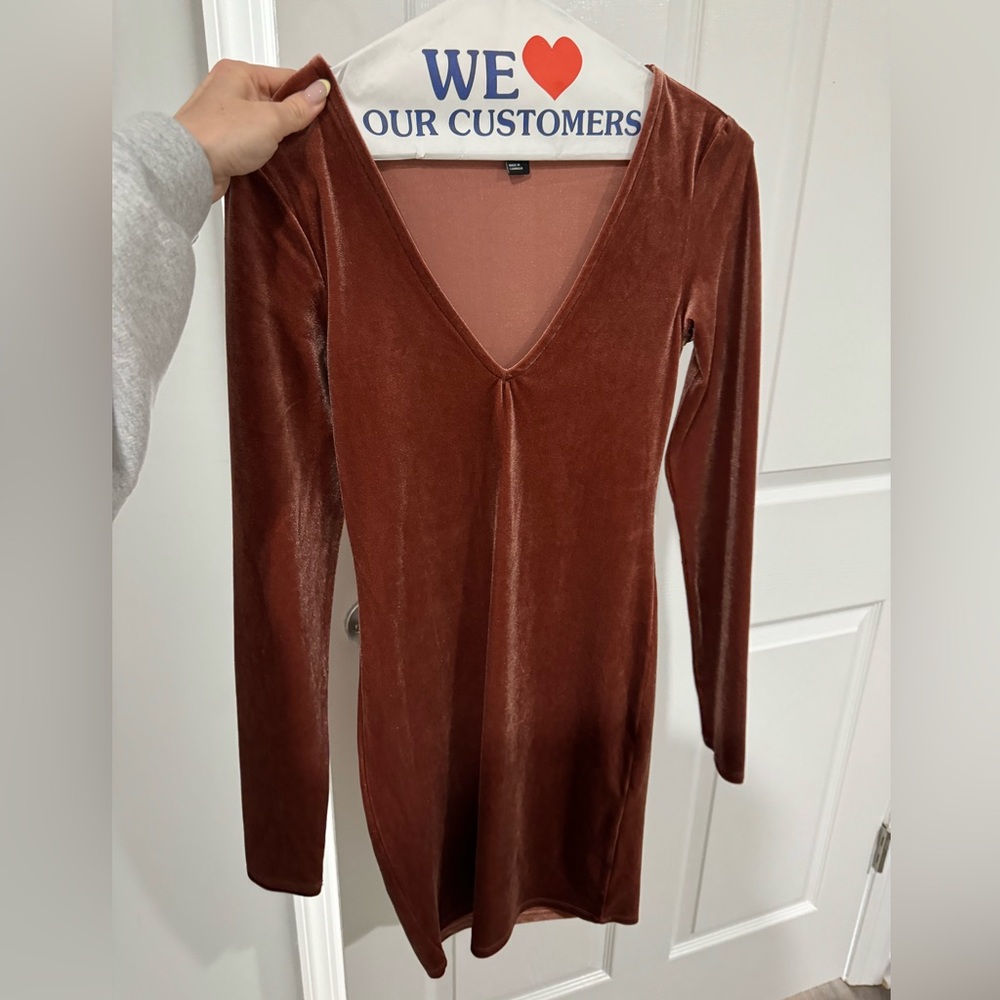 Brown Velvet Long Sleeve Dress